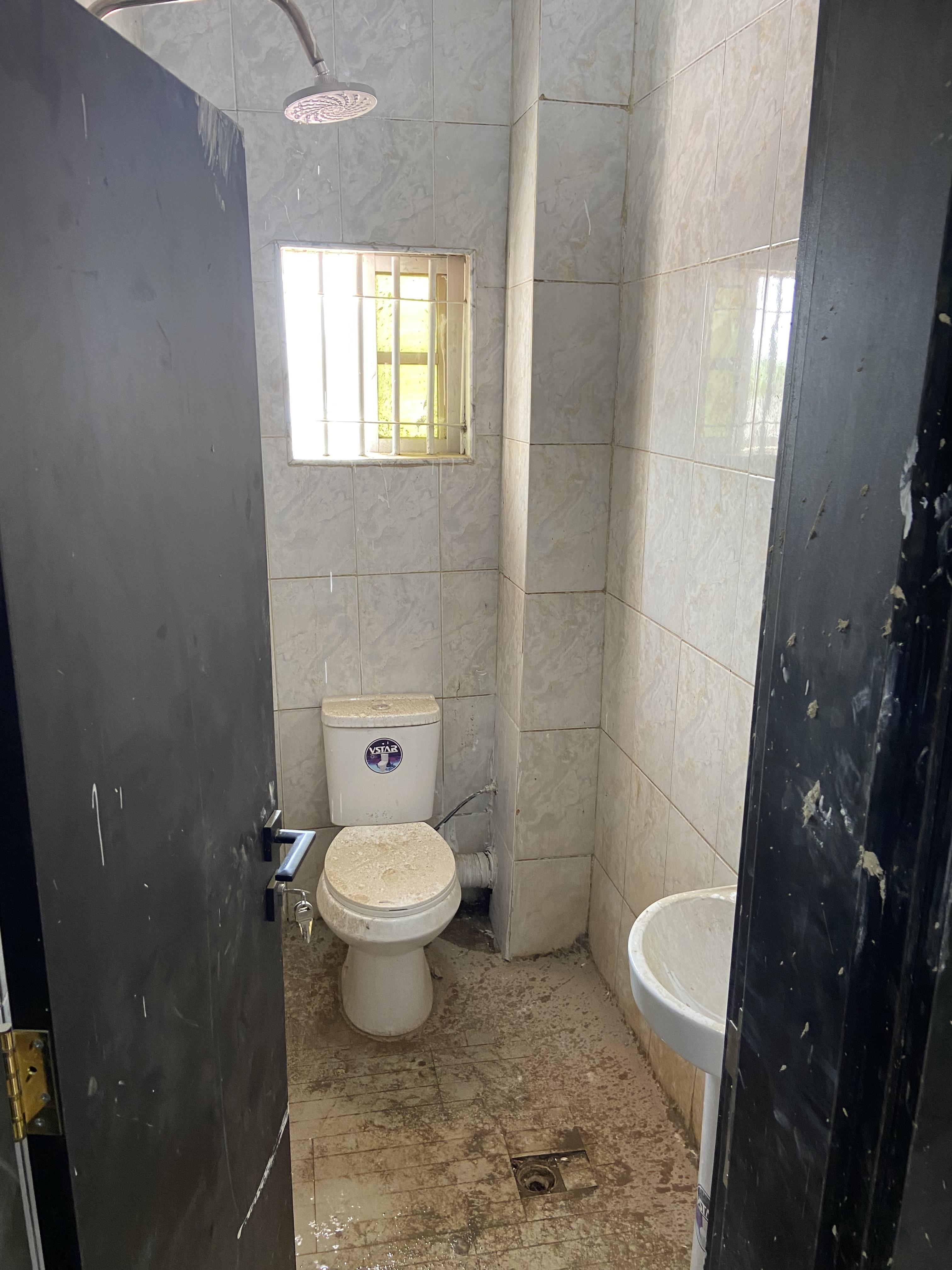 1 bedroom flat (Unit 2)
