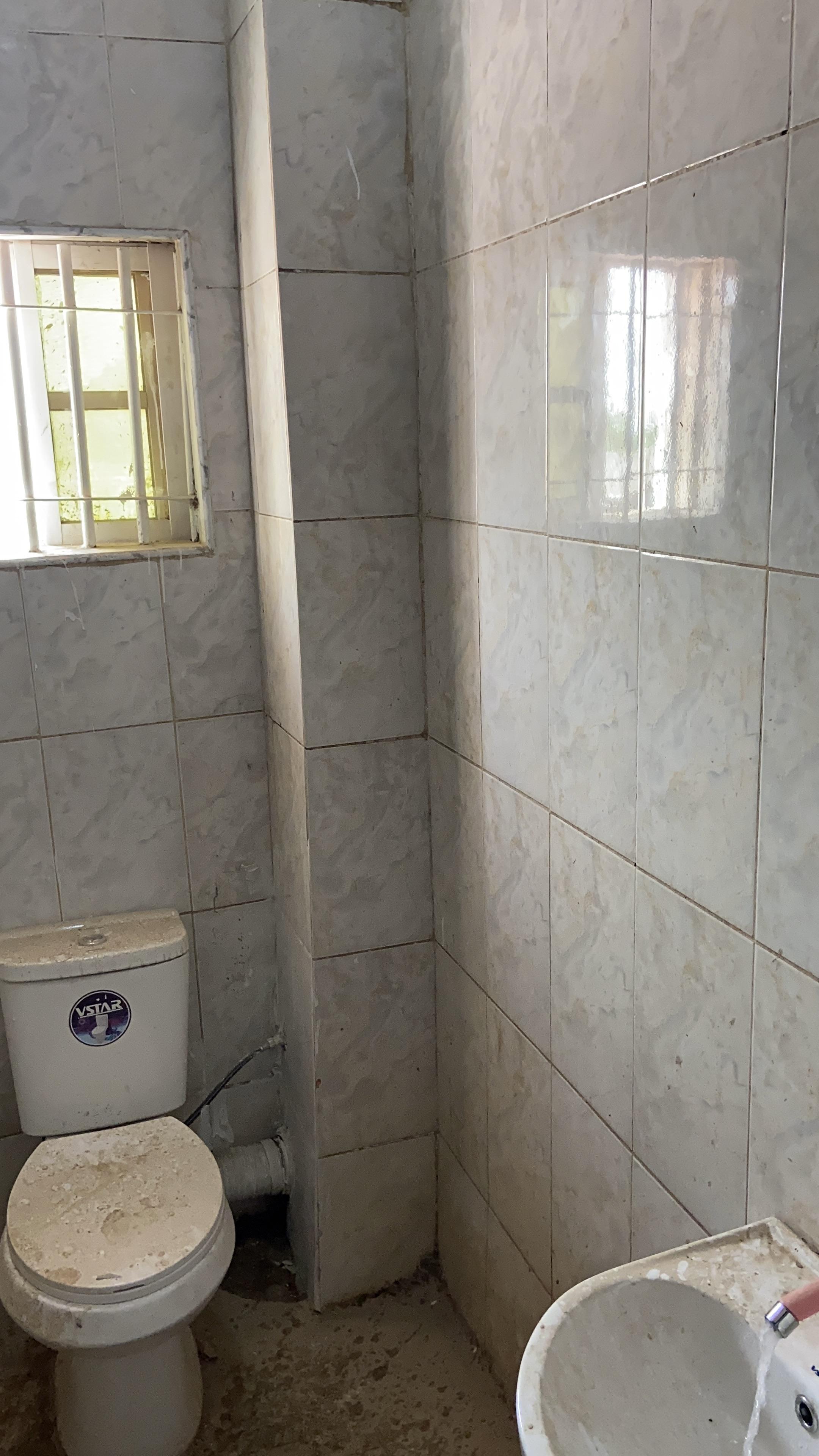 1 bedroom flat (Unit 2)
