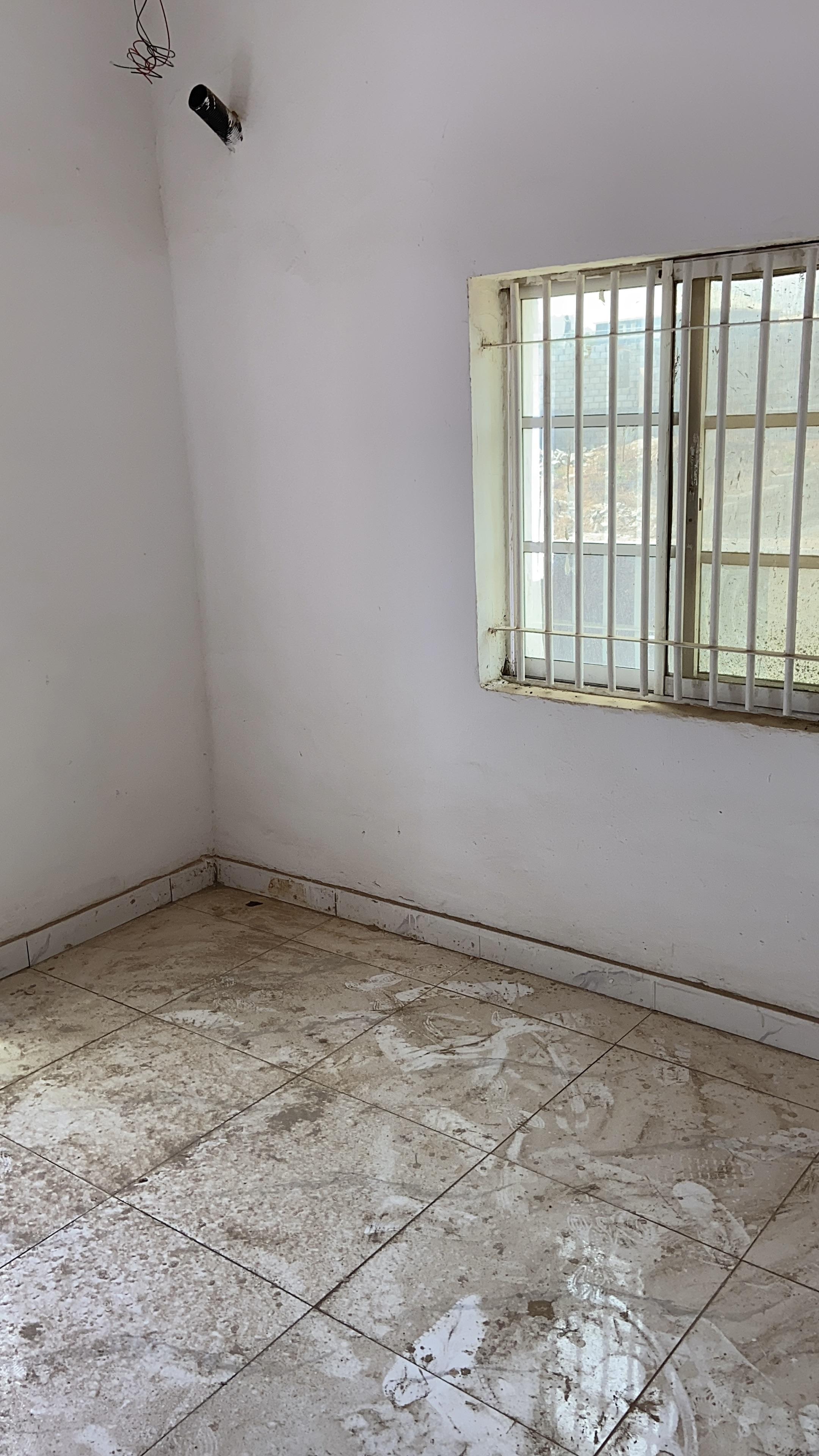 1 bedroom flat (Unit 2)