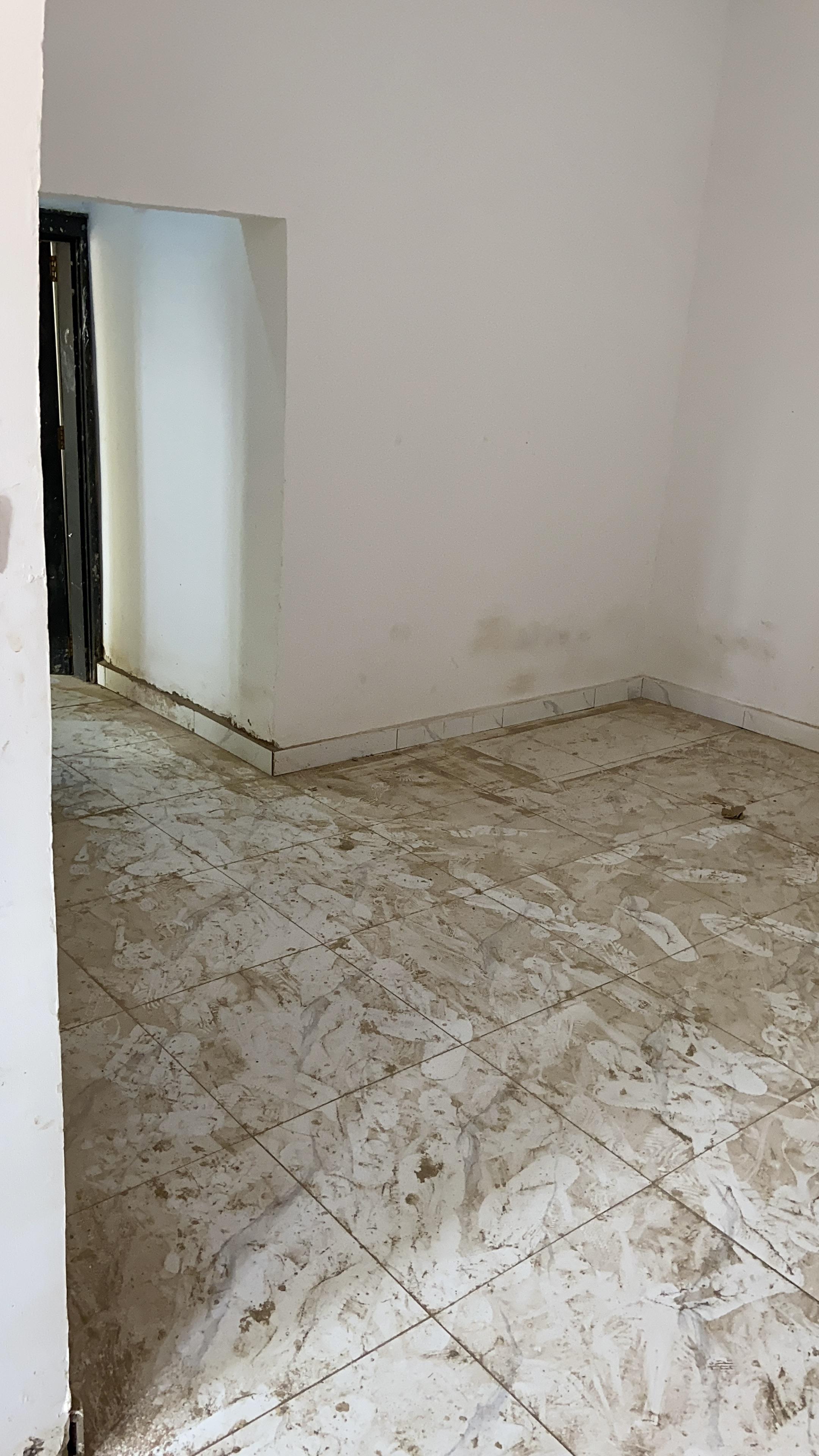 1 bedroom flat (Unit 2)